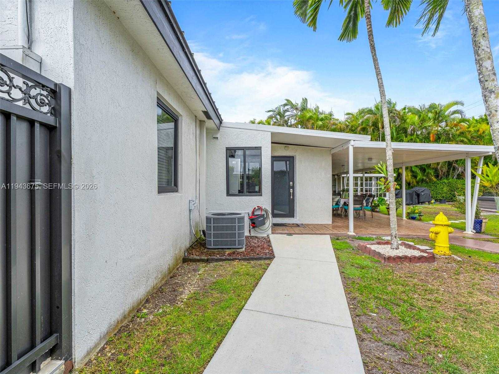 Small Image of 11415 SOUTH WEST 56TH ST, Miami Number 64