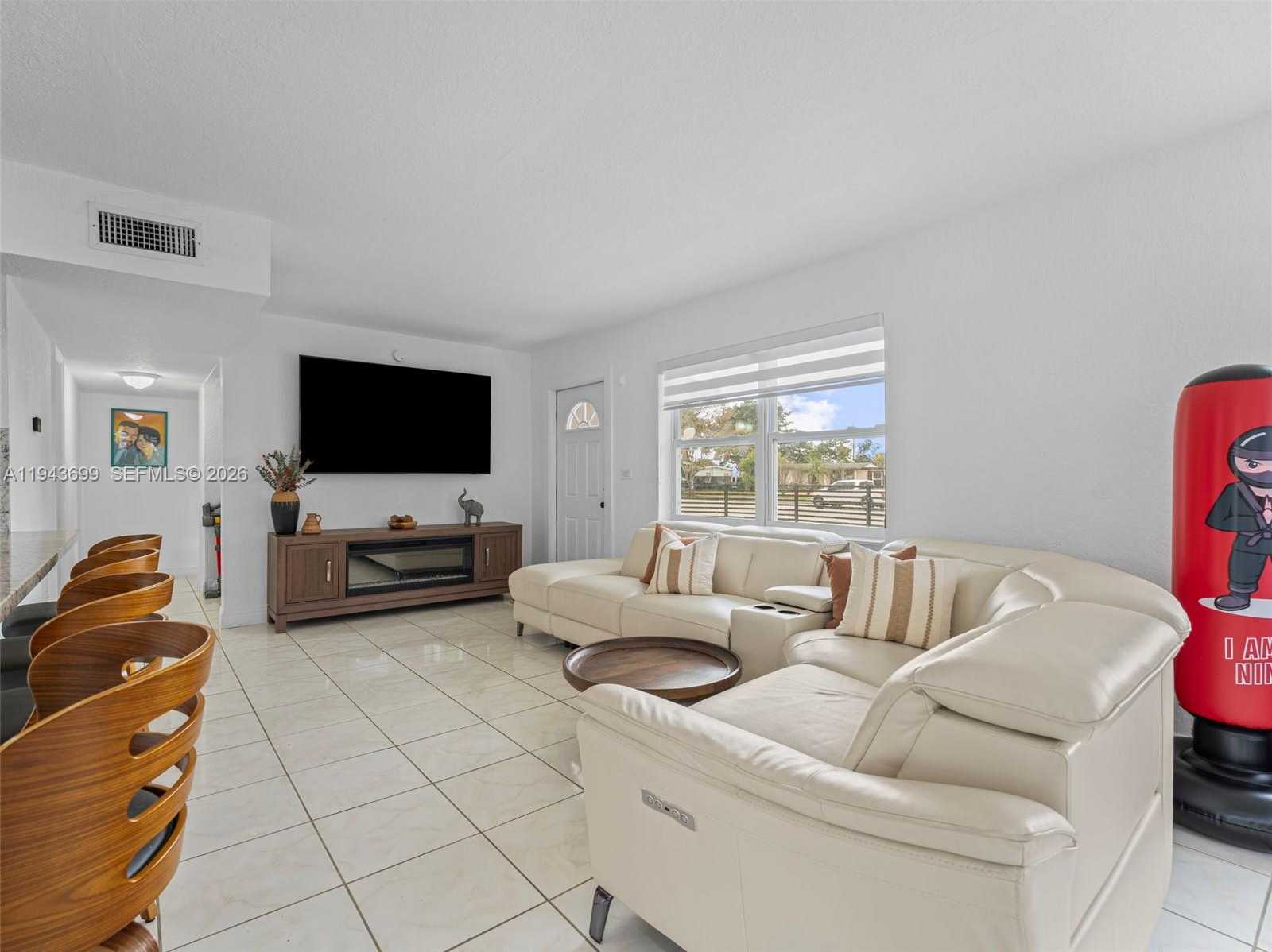 Small Image of 11401 SOUTH WEST 56TH ST, Miami Number 10