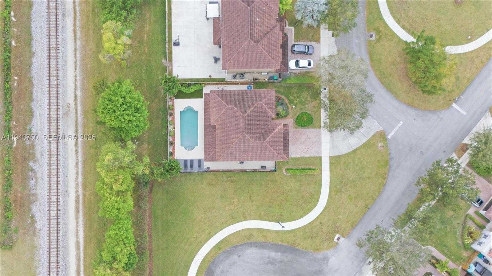 Small Image of 12920 SOUTH WEST 143RD TER, Miami Number 45