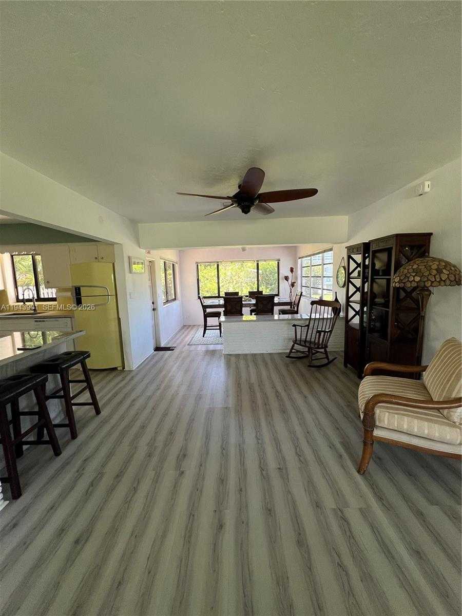 Small Image of 1425 GRANT ST, Hollywood Number 18