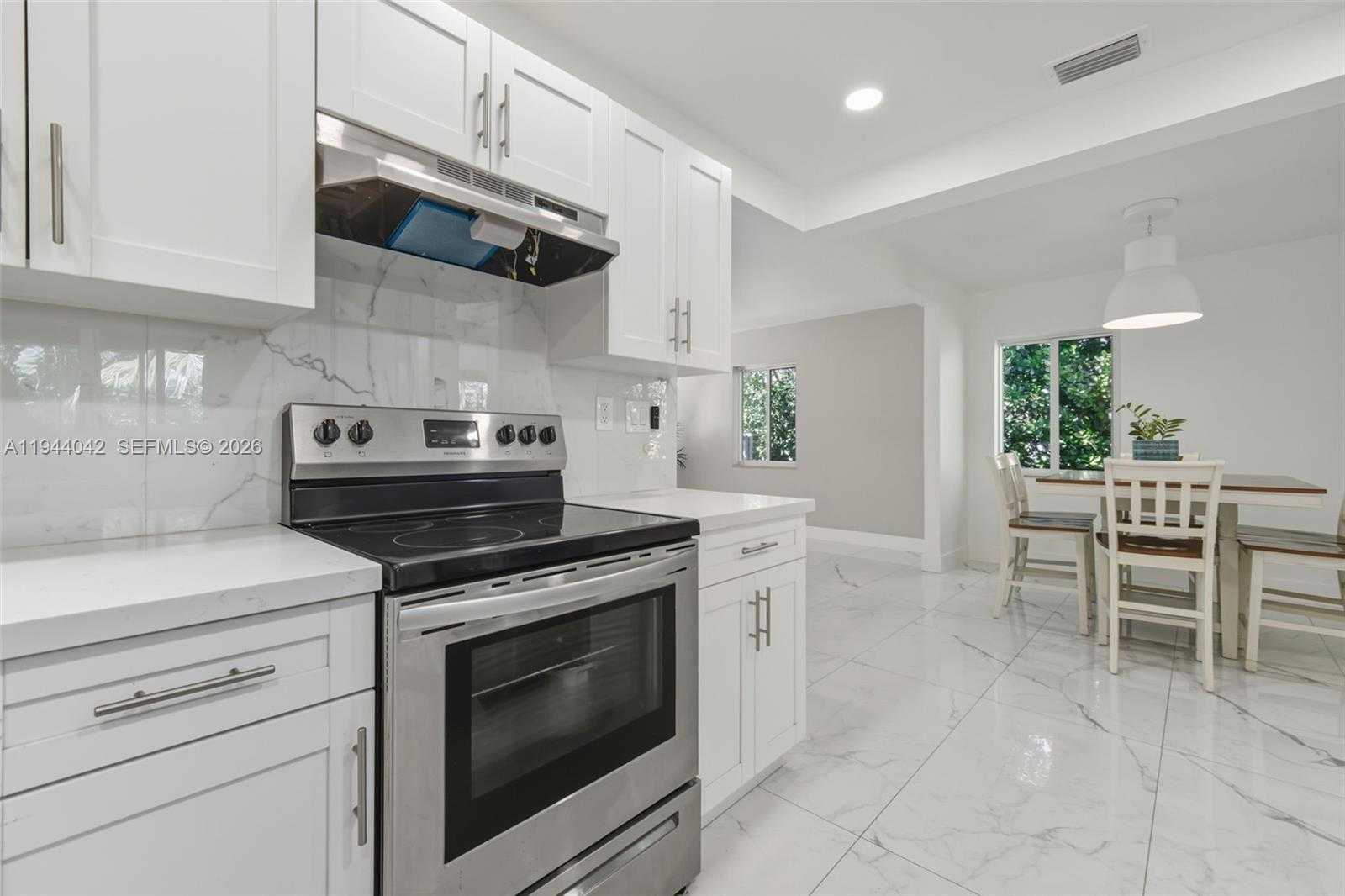 Small Image of 16101 NORTH EAST 8TH AVE, North Miami Beach Number 15