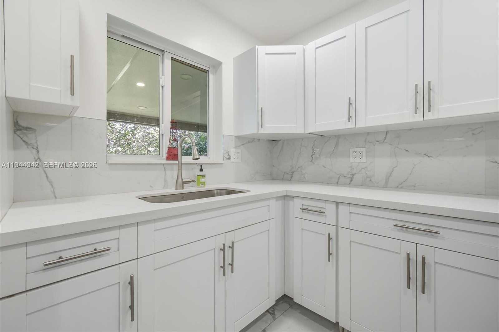 Small Image of 16101 NORTH EAST 8TH AVE, North Miami Beach Number 17
