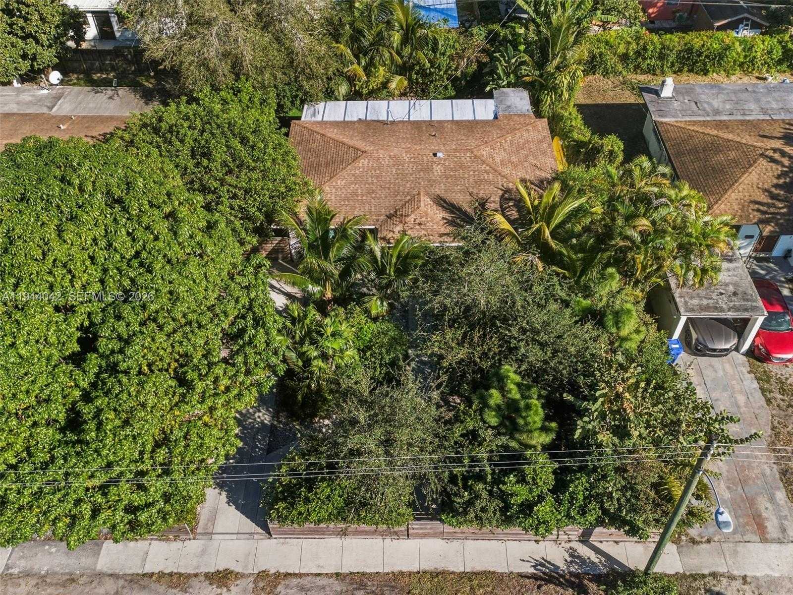 Small Image of 16101 NORTH EAST 8TH AVE, North Miami Beach Number 36