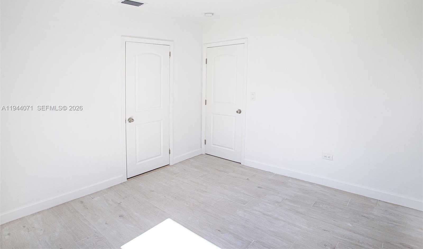 Small Image of 2620 SOUTH WEST 9TH ST, Miami Number 16