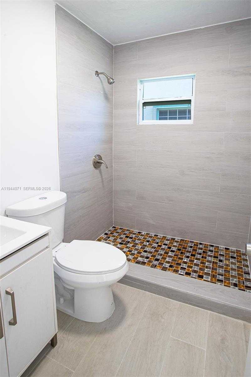 Small Image of 2620 SOUTH WEST 9TH ST, Miami Number 18