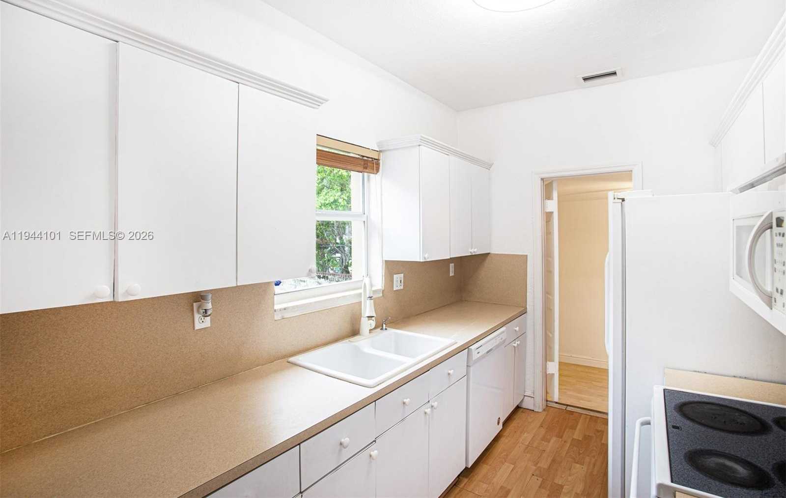 Small Image of 236 SOUTH WEST 28TH RD, Miami Number 10