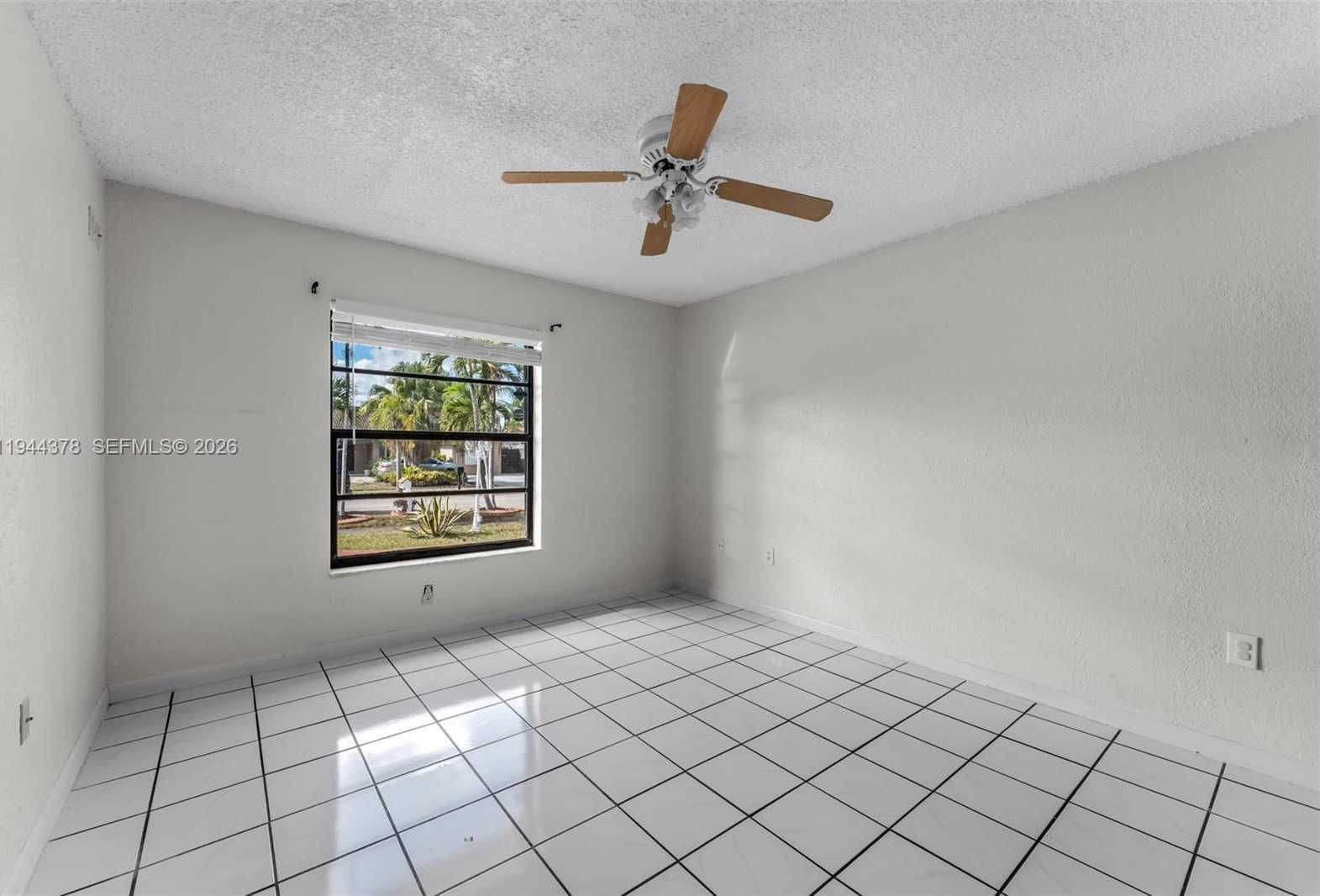 Small Image of 4531 SOUTH WEST 146TH CT, Miami Number 25