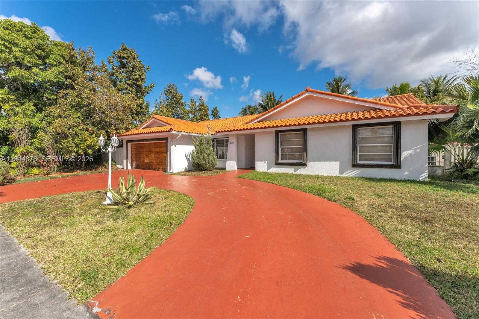 Small Image of 4531 SOUTH WEST 146TH CT, Miami Number 3