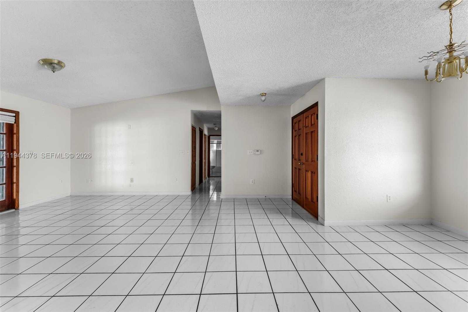 Small Image of 4531 SOUTH WEST 146TH CT, Miami Number 7