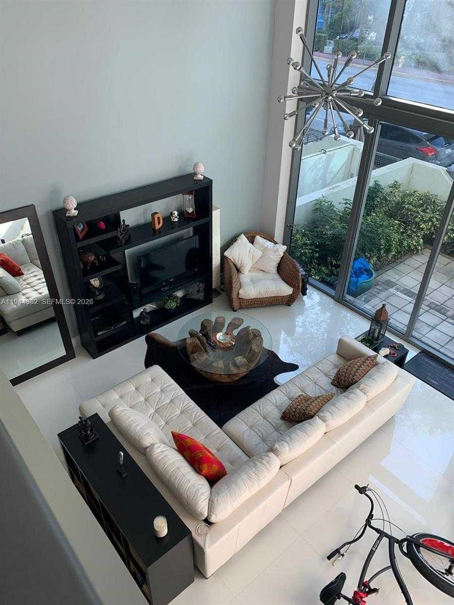 Small Image of 6000 COLLINS AVE UNIT 136, Miami Beach Number 2