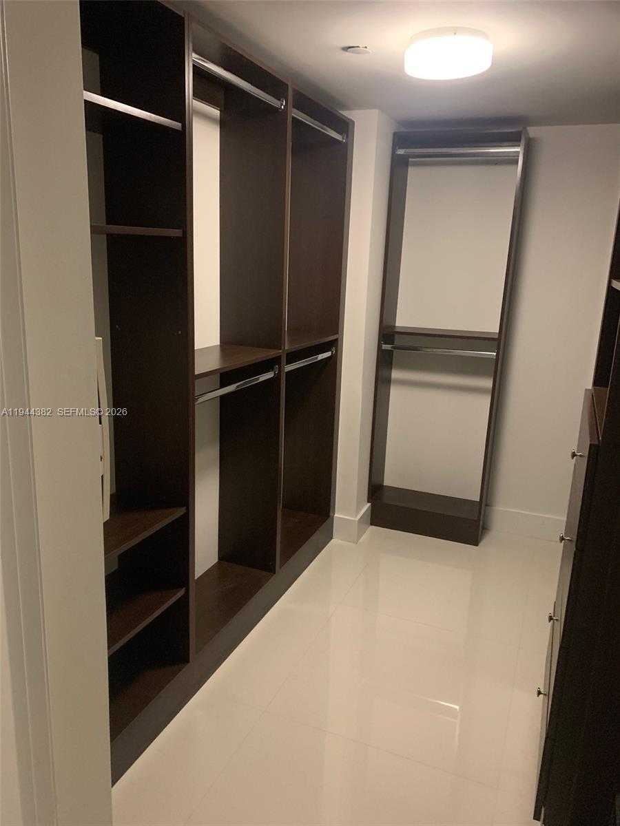 Small Image of 6000 COLLINS AVE UNIT 136, Miami Beach Number 22