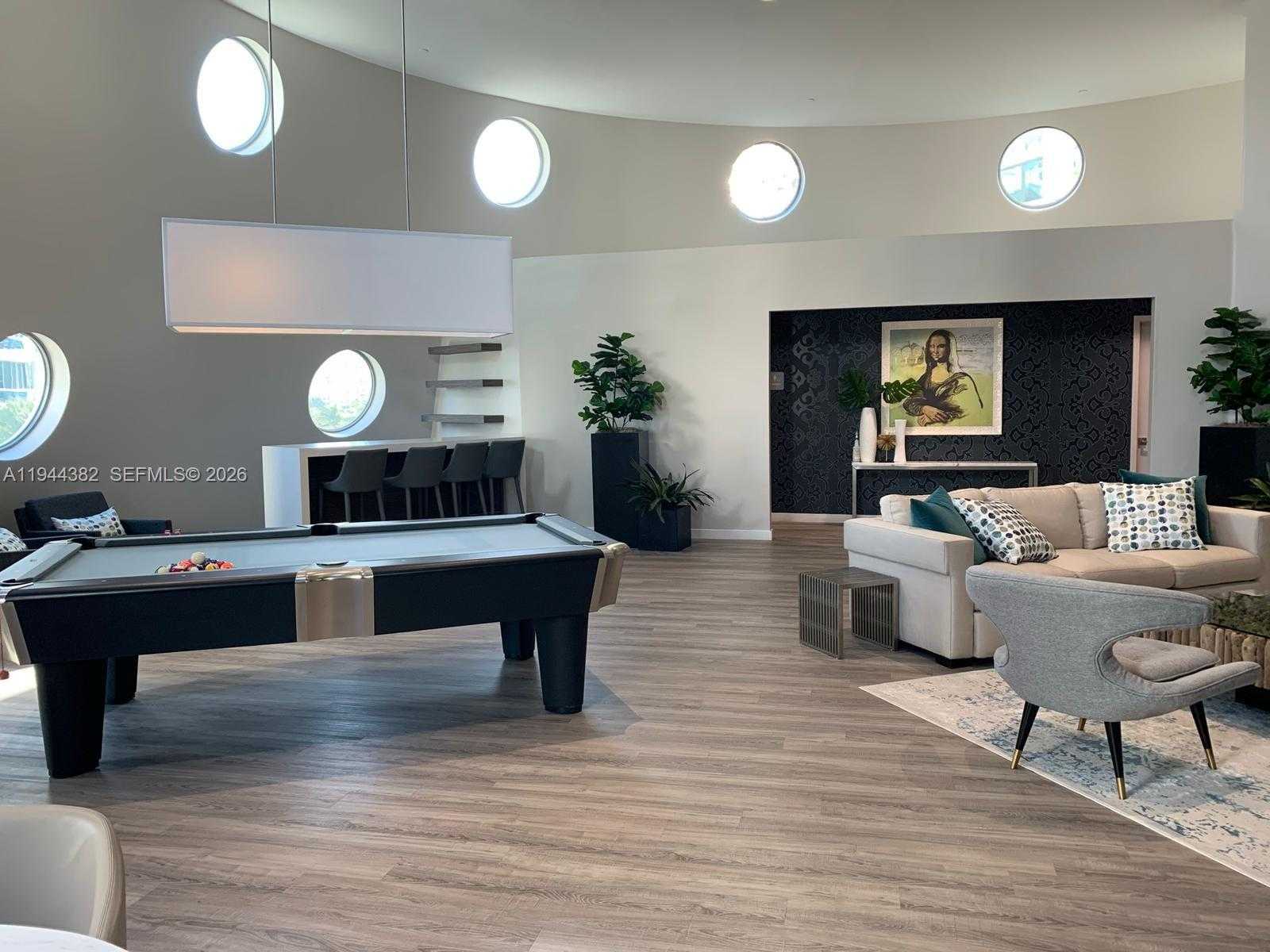 Small Image of 6000 COLLINS AVE UNIT 136, Miami Beach Number 24