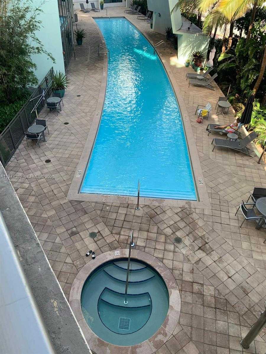 Small Image of 6000 COLLINS AVE UNIT 136, Miami Beach Number 25