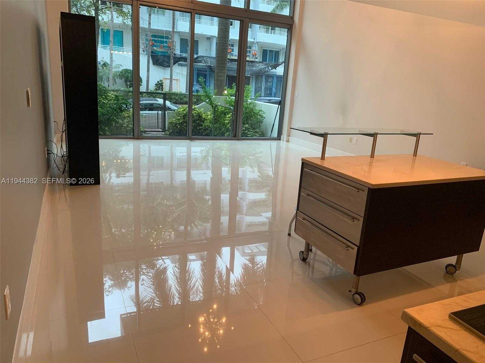 Small Image of 6000 COLLINS AVE UNIT 136, Miami Beach Number 6