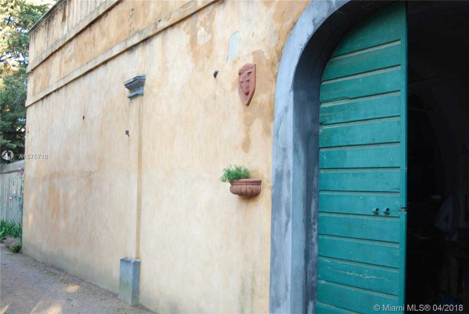 Small Image of UNITA IMMOBILIARE IN, Out of City Number 9