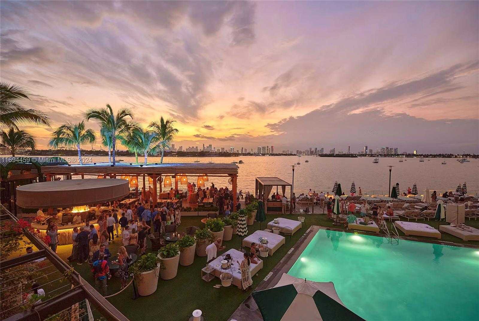 Small Image of 1100 WEST AVE #918, Miami Beach Number 32