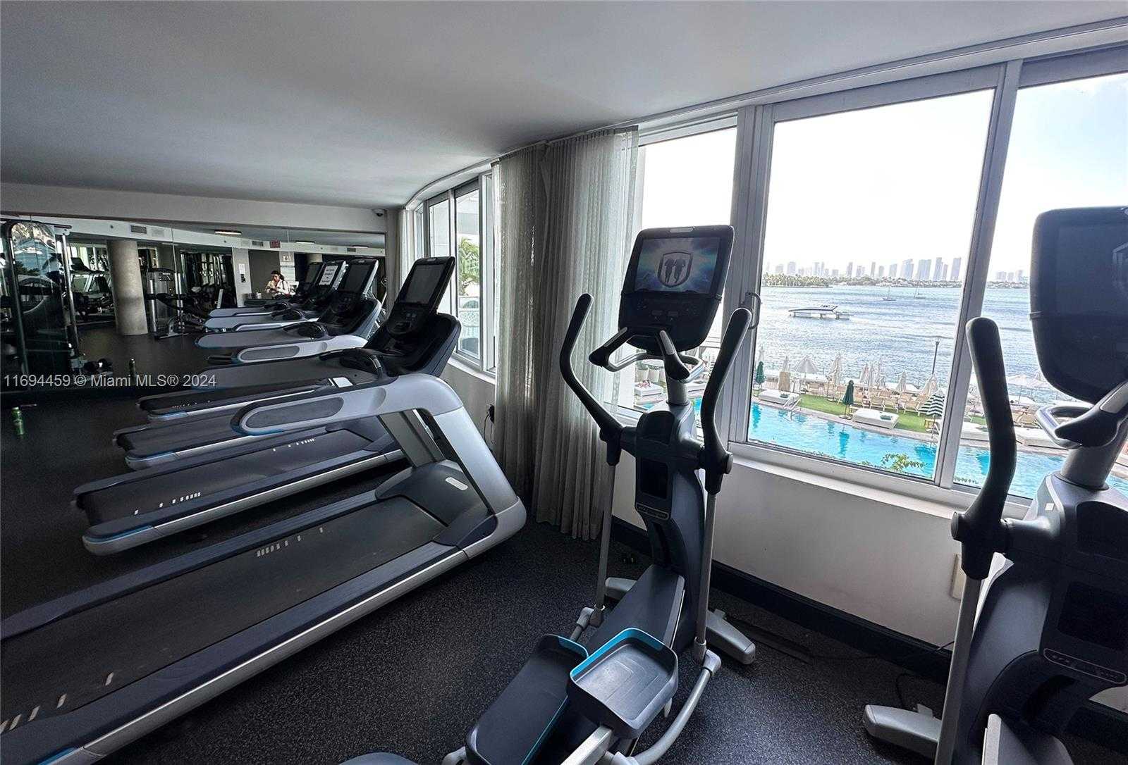 Small Image of 1100 WEST AVE #918, Miami Beach Number 36