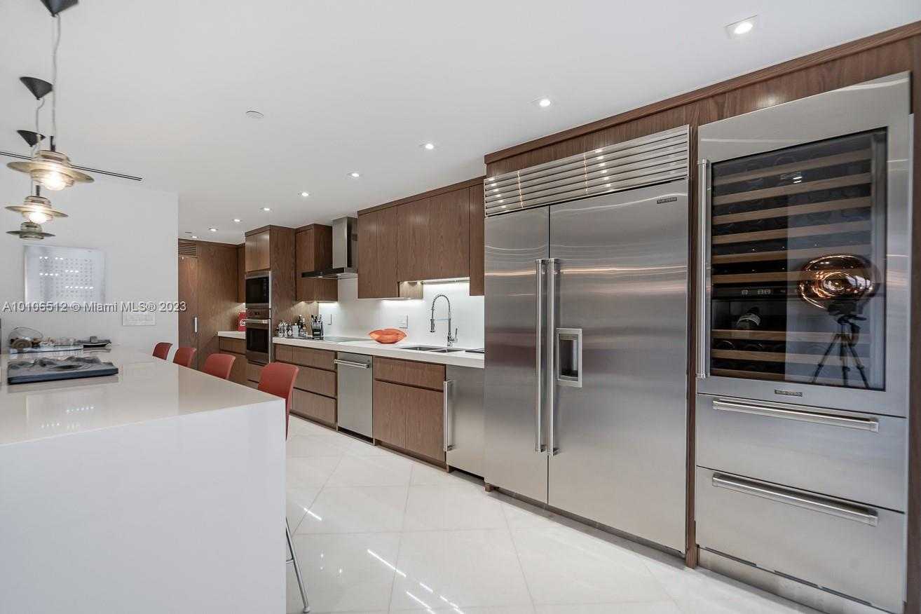 Small Image of 10175 Collins Ave, Bal Harbour, FL 33154, USA Number 10