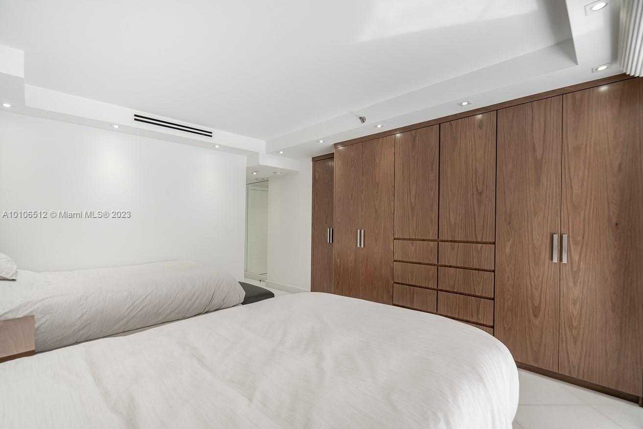 Small Image of 10175 Collins Ave, Bal Harbour, FL 33154, USA Number 21