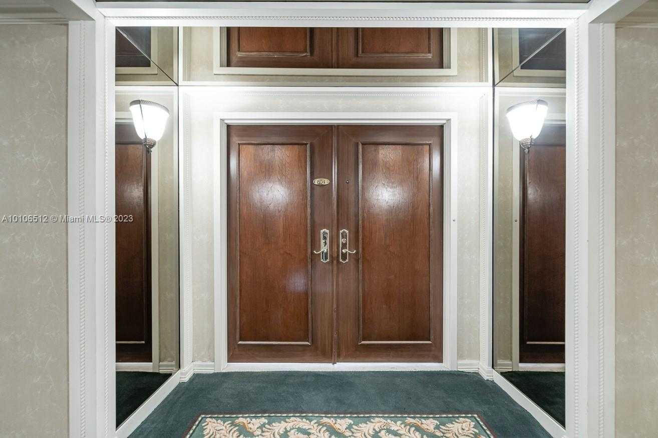Small Image of 10175 Collins Ave, Bal Harbour, FL 33154, USA Number 3