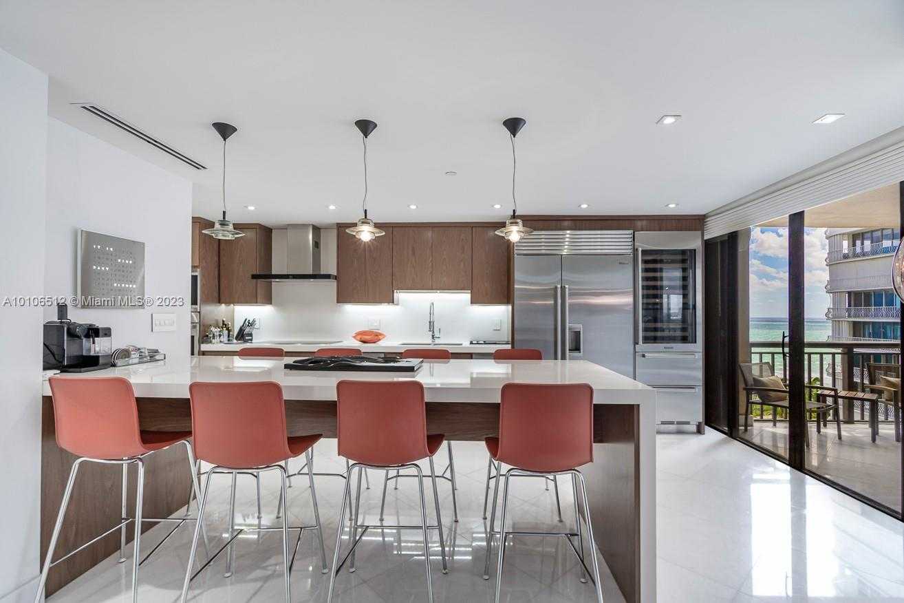 Small Image of 10175 Collins Ave, Bal Harbour, FL 33154, USA Number 9