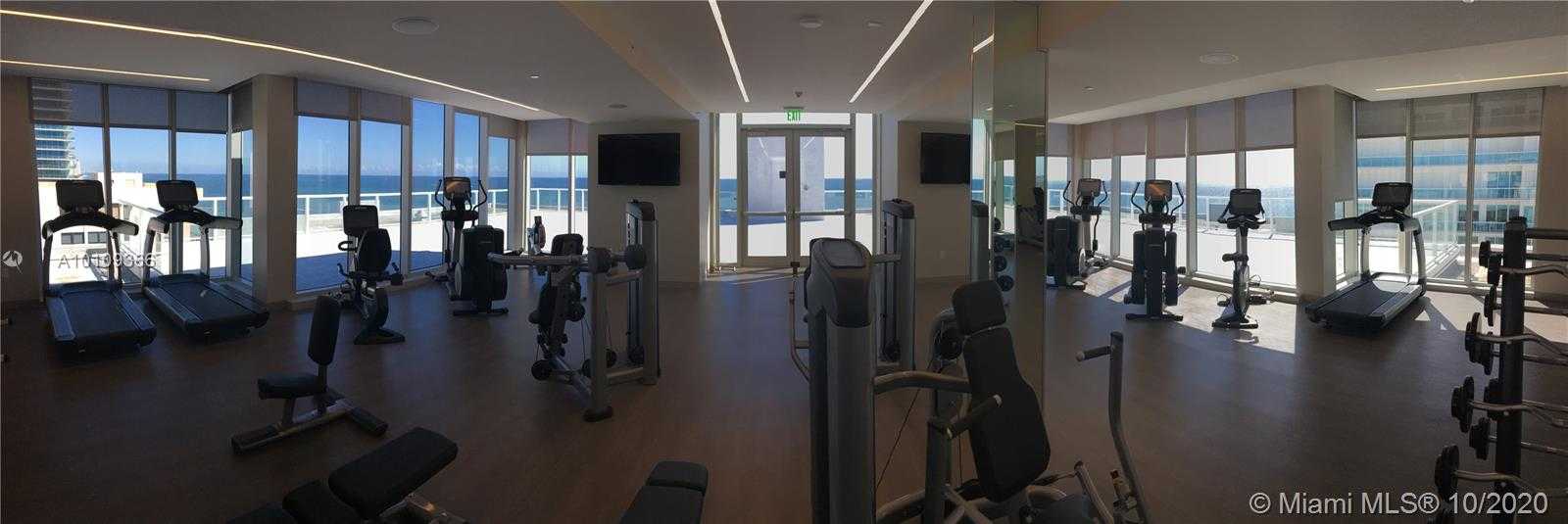 Small Image of 10155 Collins Ave, Bal Harbour, FL 33154, USA Number 2