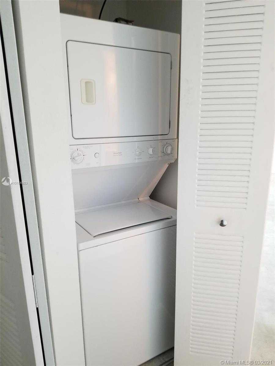 Small Object Image
