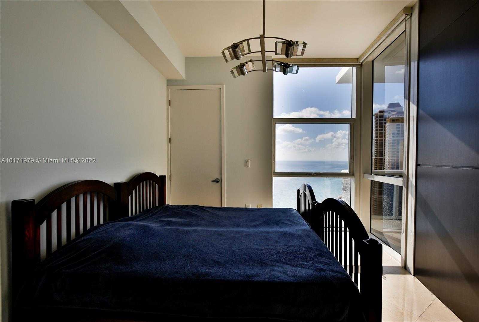 Small Image of Trump Palace, 18101 Collins Ave, Sunny Isles Beach, FL 33160, USA Number 13