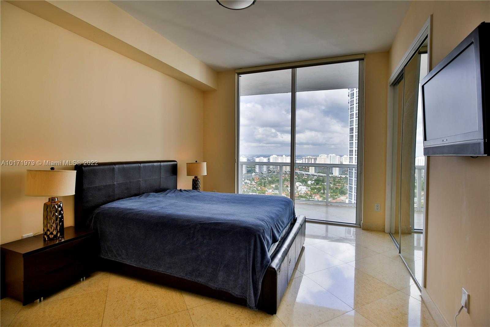Small Image of Trump Palace, 18101 Collins Ave, Sunny Isles Beach, FL 33160, USA Number 9