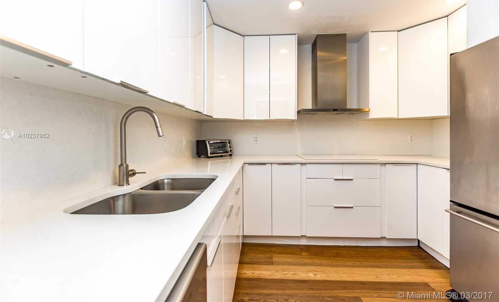 Small Image of 19123 FISHER ISLAND DR #19123, Miami Beach Number 2