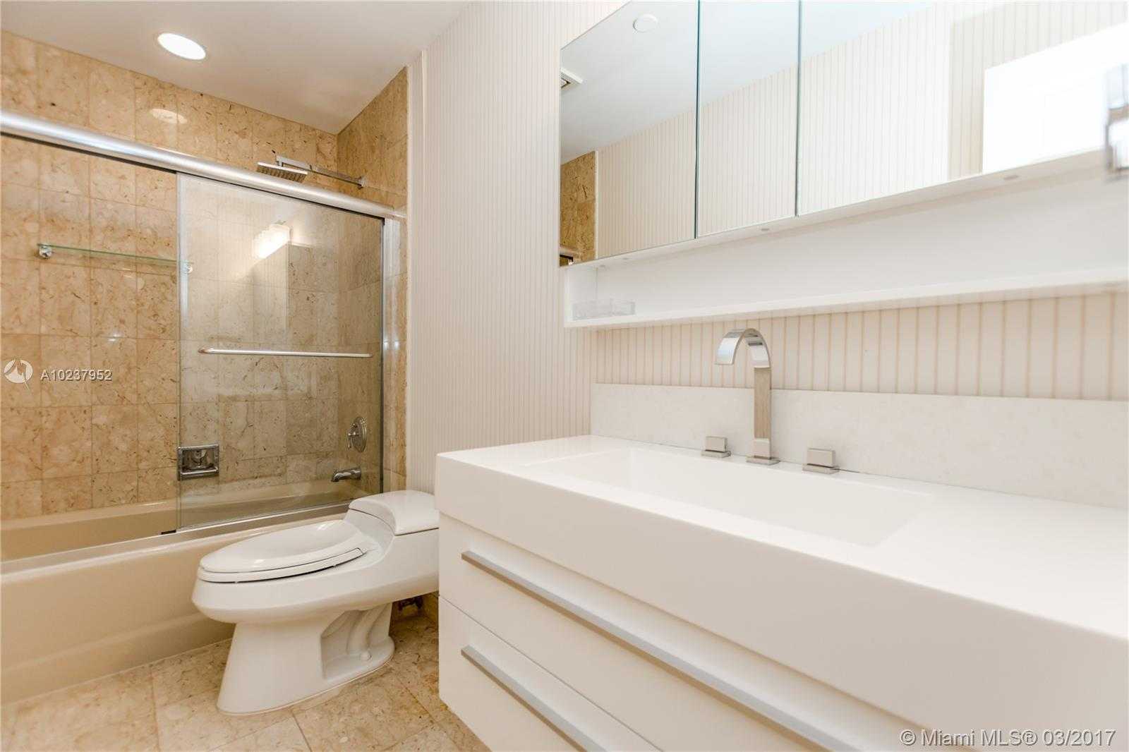 Small Image of 19123 FISHER ISLAND DR #19123, Miami Beach Number 24