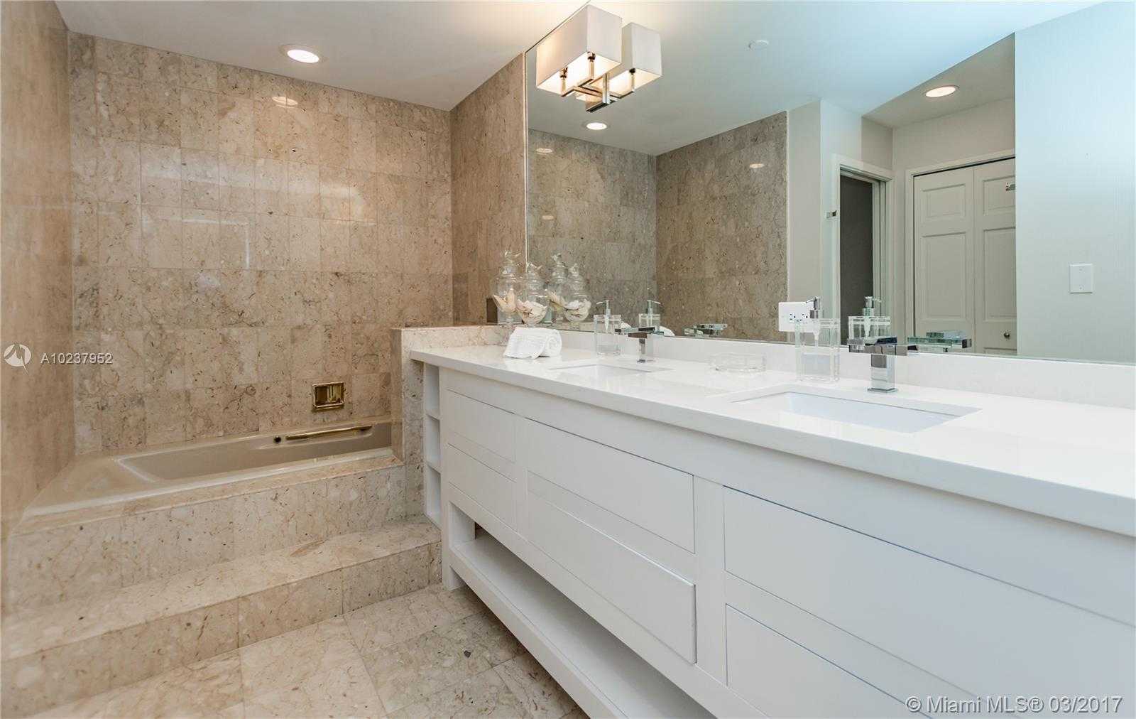 Small Image of 19123 FISHER ISLAND DR #19123, Miami Beach Number 29