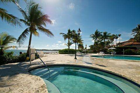 Small Image of 19114 FISHER ISLAND DR #19114, Miami Beach Number 14