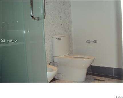 Small Image of 200 BISCAYNE BLVD #3311, Miami Number 7