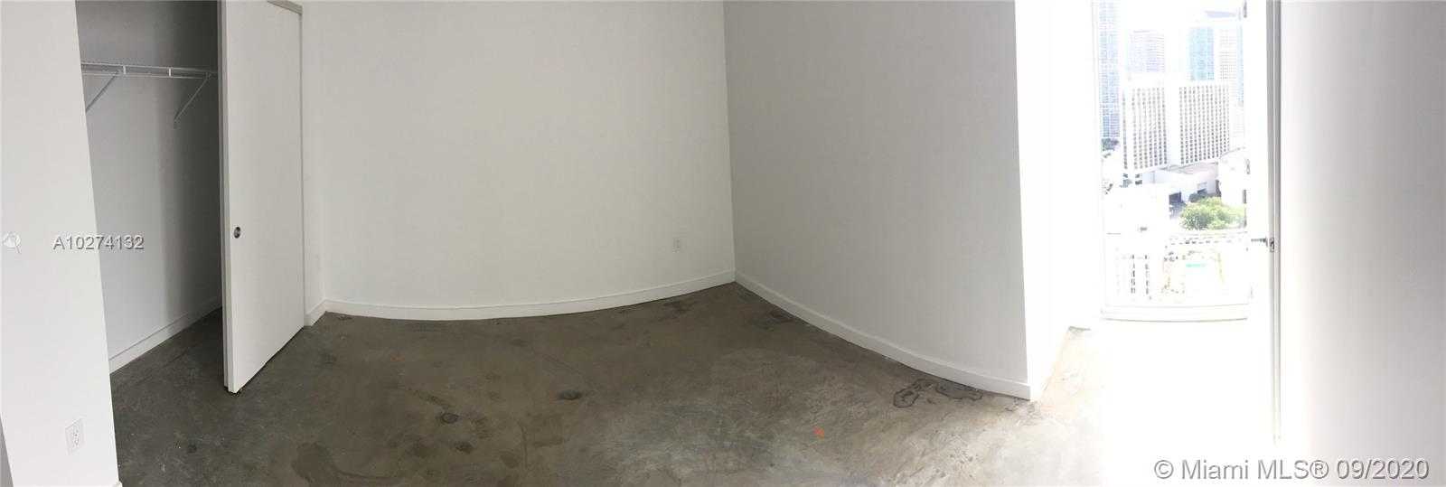 Small Object Image