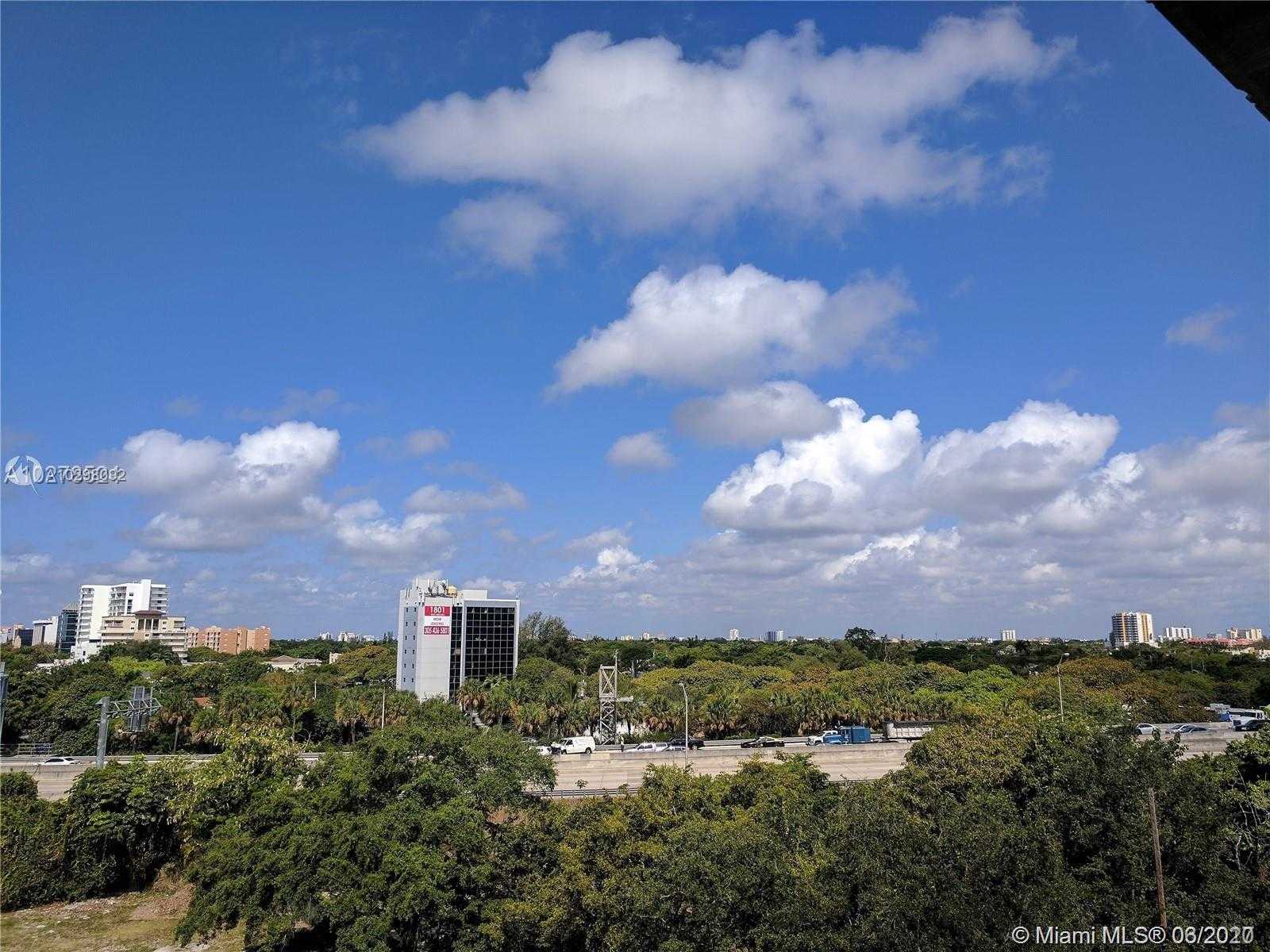 Small Image of 201 SOUTH WEST 17TH RD #401, Miami Number 5
