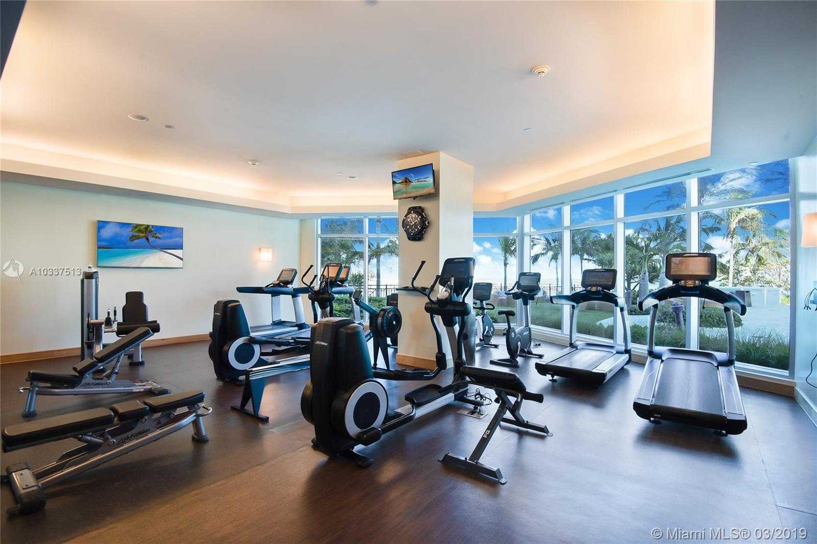 Small Image of 10295 Collins Ave, Bal Harbour, FL 33154, USA Number 16