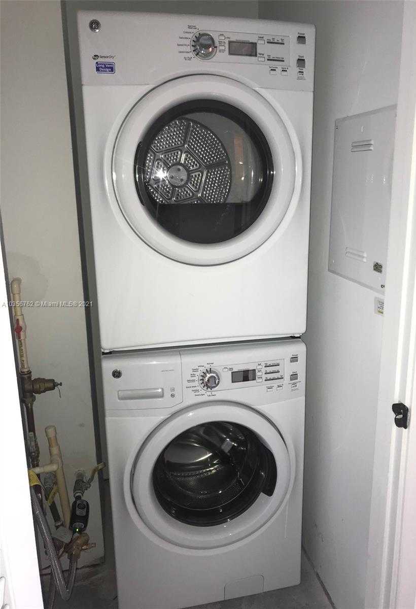 Small Object Image