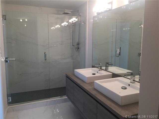Small Image of 400 Sunny Isles Blvd, Sunny Isles Beach, FL 33160, USA Number 19