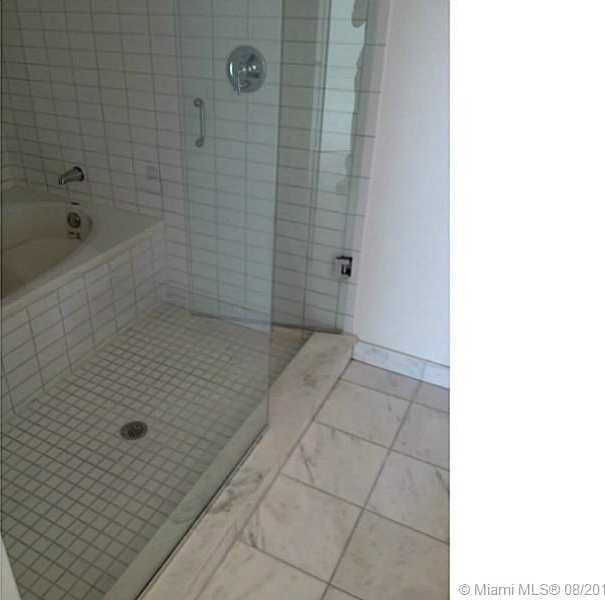 Small Image of 888 BISCAYNE BL #4204, Miami Number 12