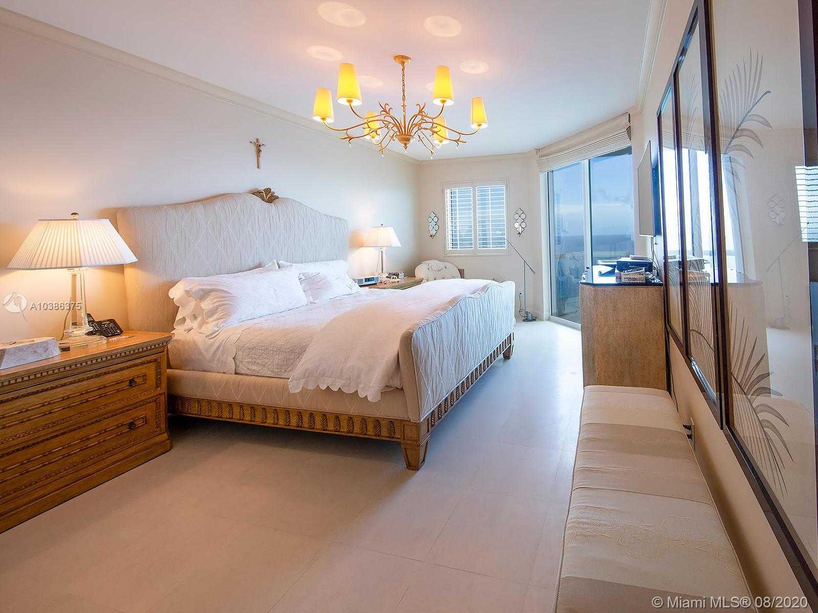 Small Image of 17875 COLLINS AVE #2305, Sunny Isles Beach Number 5