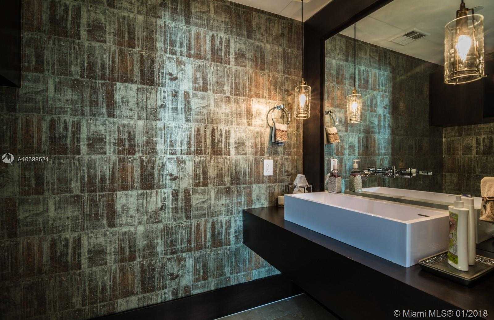 Small Image of 6000 Island Blvd, Aventura, FL 33160, USA Number 36