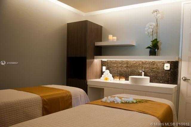 Small Image of 6000 Island Blvd, Aventura, FL 33160, USA Number 51