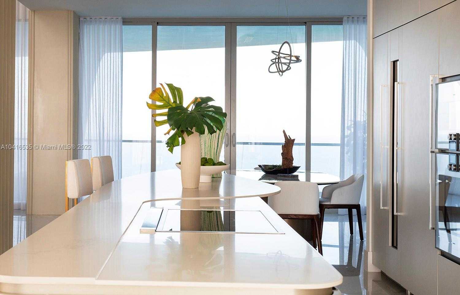 Small Image of 16901 Collins Ave, Sunny Isles Beach, FL 33160, USA Number 19
