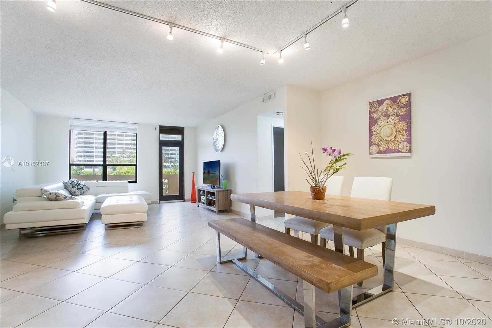 Small Image of 10185 Collins Ave, Bal Harbour, FL 33154, USA Number 2