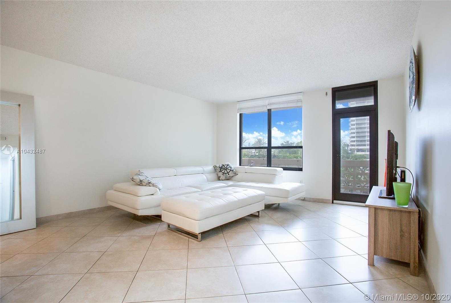 Small Image of 10185 Collins Ave, Bal Harbour, FL 33154, USA Number 4