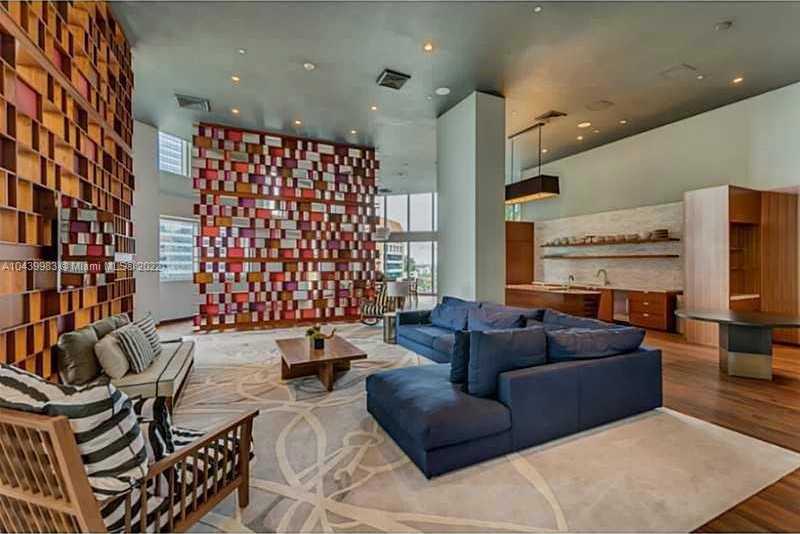 Small Image of Brickell House, 1300 Brickell Bay Dr, Miami, FL 33131, USA Number 21