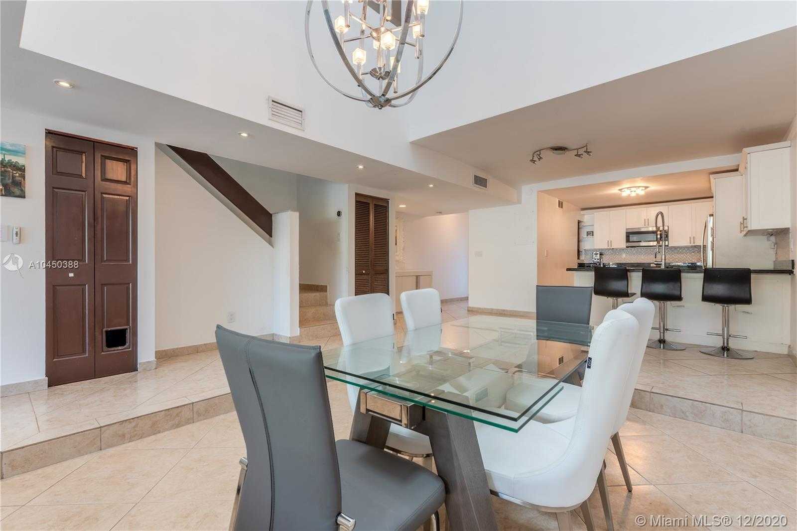 Small Image of 303 POINCIANA DR #703, Sunny Isles Beach Number 11