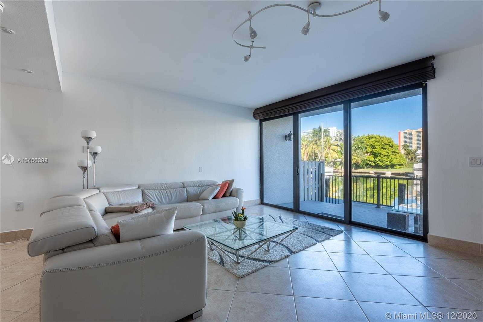 Small Image of 303 POINCIANA DR #703, Sunny Isles Beach Number 12