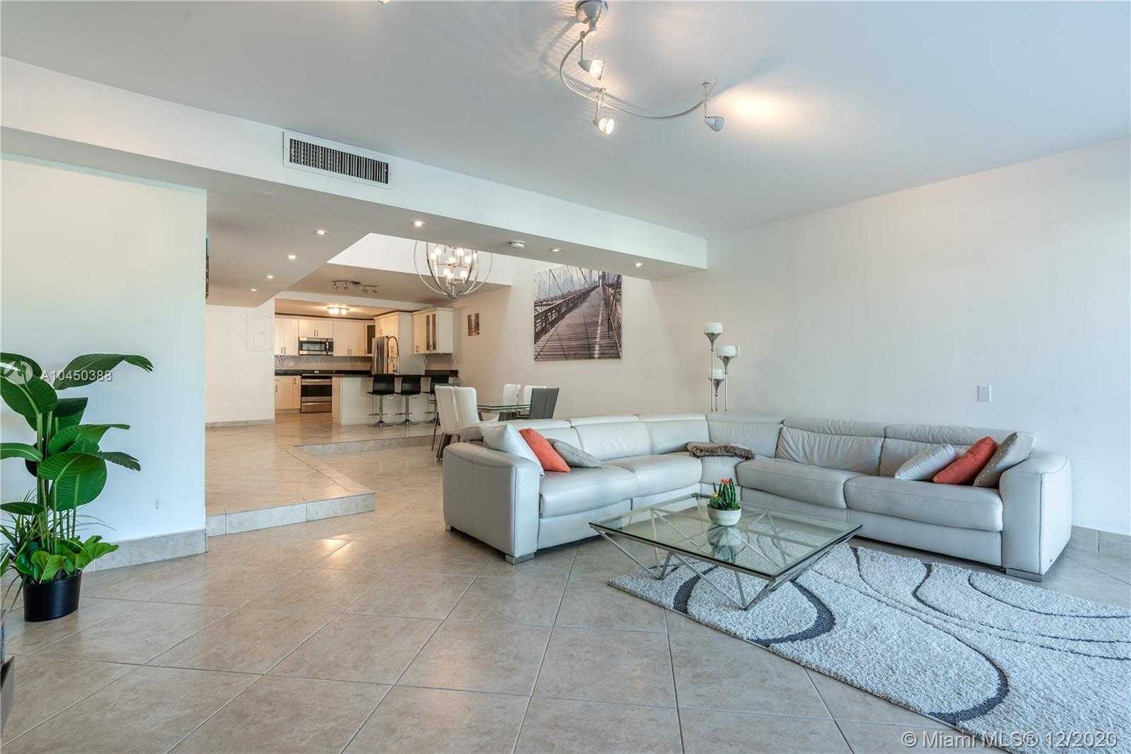 Small Image of 303 POINCIANA DR #703, Sunny Isles Beach Number 13